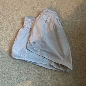 lululemon shorts size 4-2.5